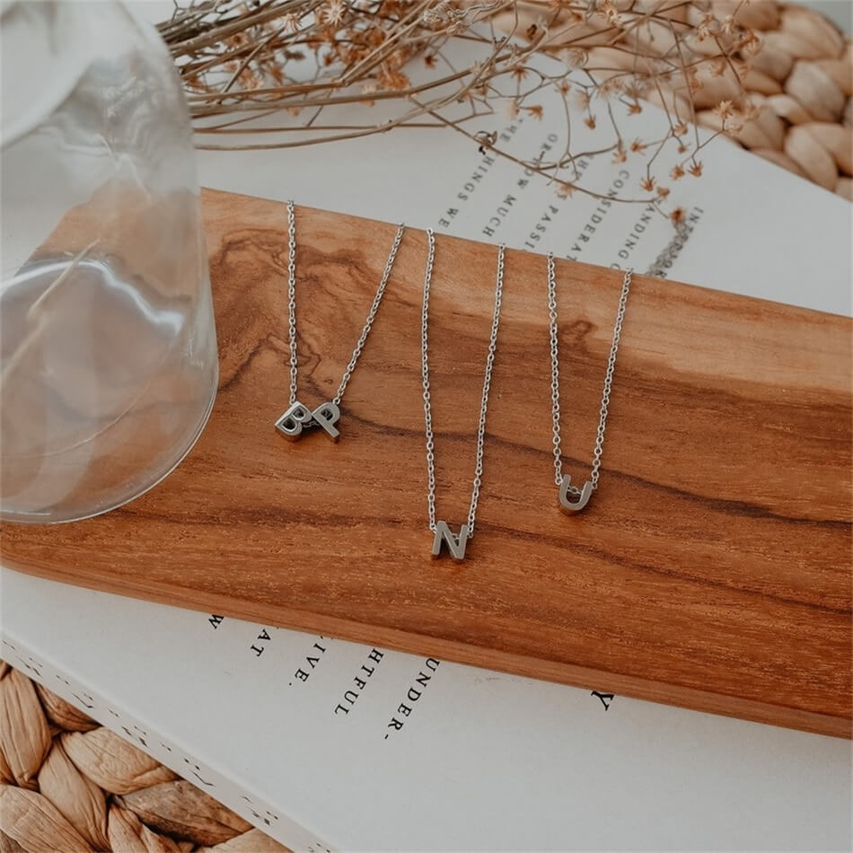 Collar Personalizado con Inicial  – 3X2